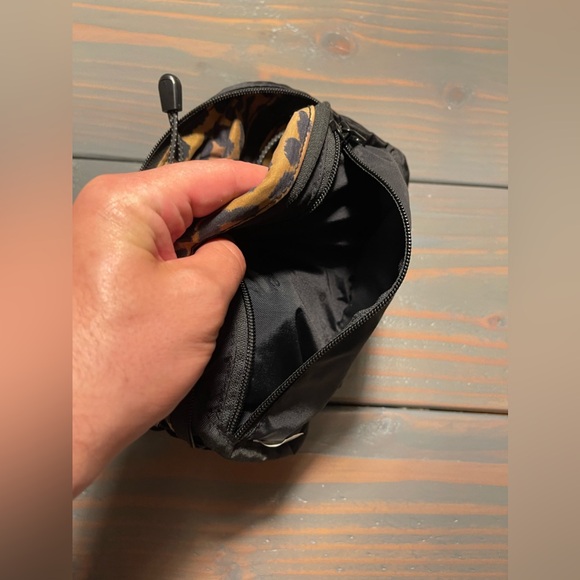 Supreme Waist Bag - Picture 6 of 6